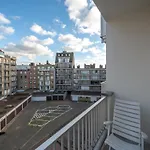 Beachside Break In * 克诺克－海斯特